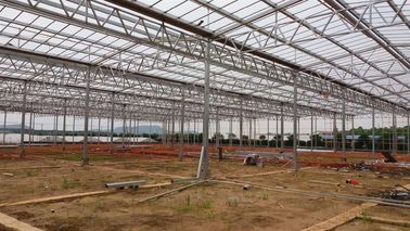Harga yang bagus Hot Galvanized Steel Frame Solar Panel Power System , Strawberry Solar Power Energy System on line