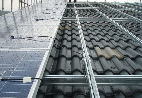 Harga yang bagus Pitched Roof Solar Panel Roof Mounting Systems Good Apperance on line