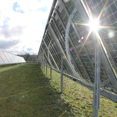 Harga yang bagus Framed Or Frameless Panel Safety Adjustable Mounting System for Ground PV Panel Support Installation on line